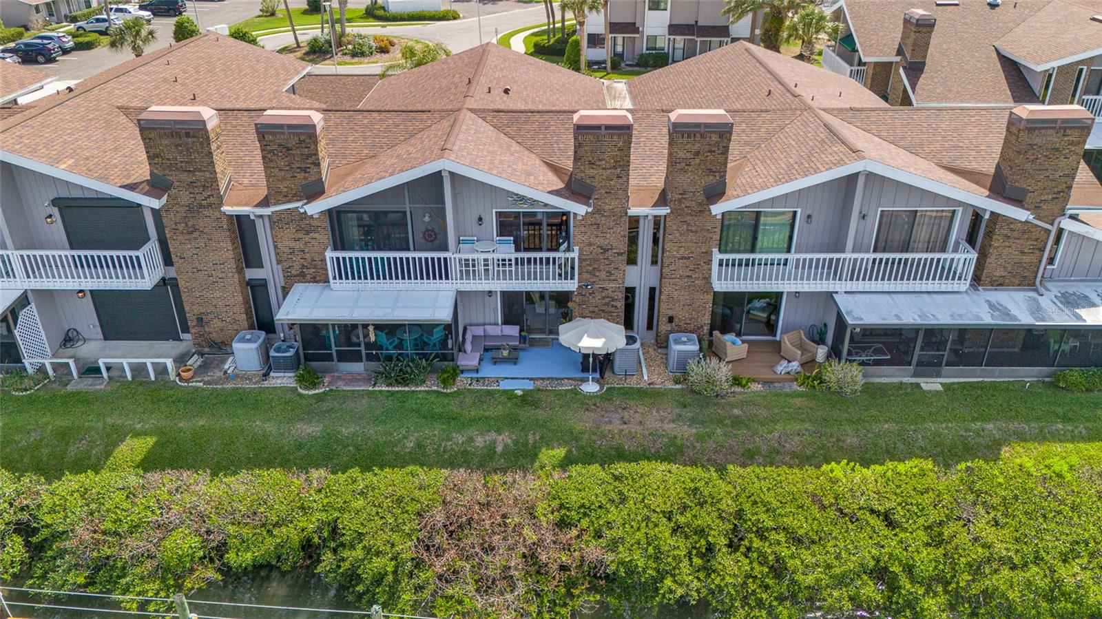 VENETIAN VILLAS - Residential