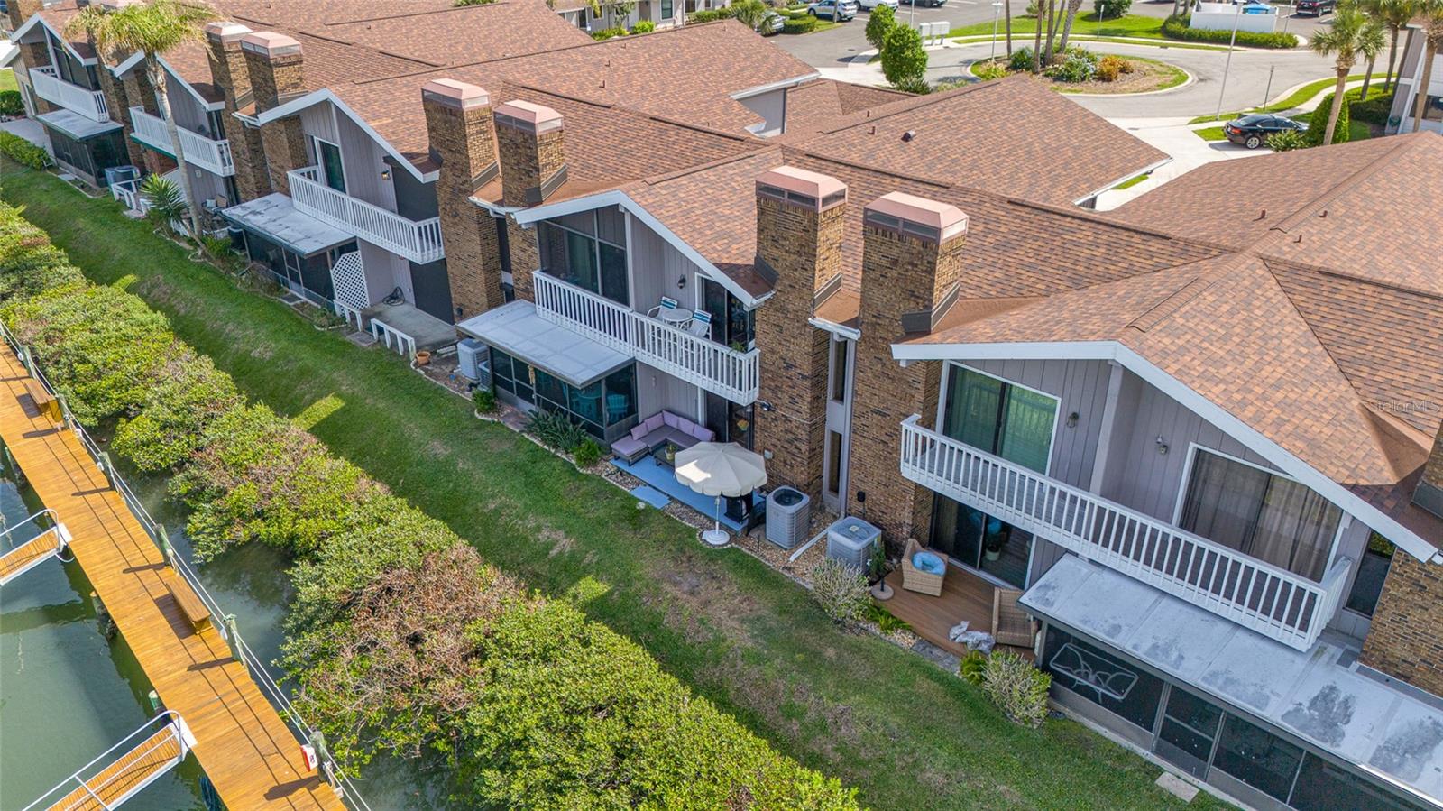 VENETIAN VILLAS - Residential
