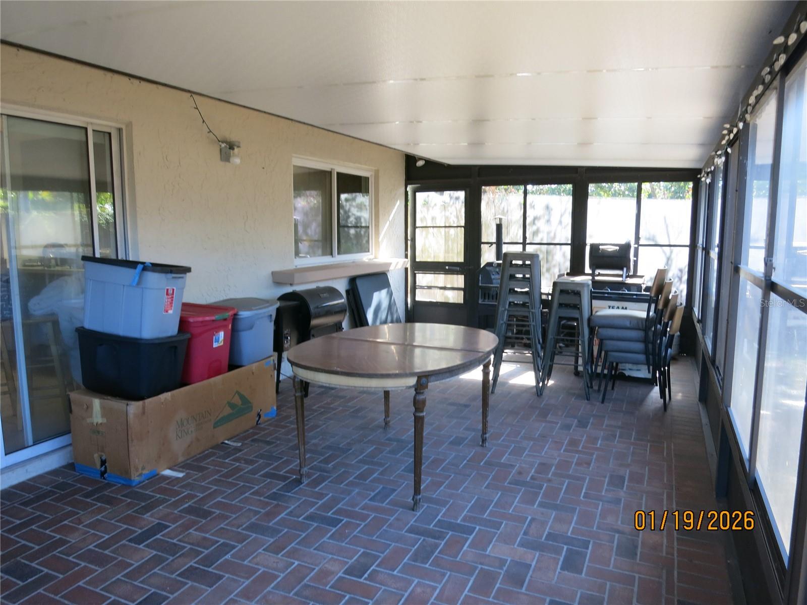 LAGO VISTA - Residential Lease