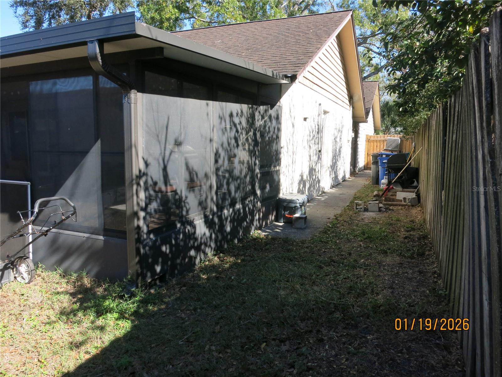 LAGO VISTA - Residential Lease