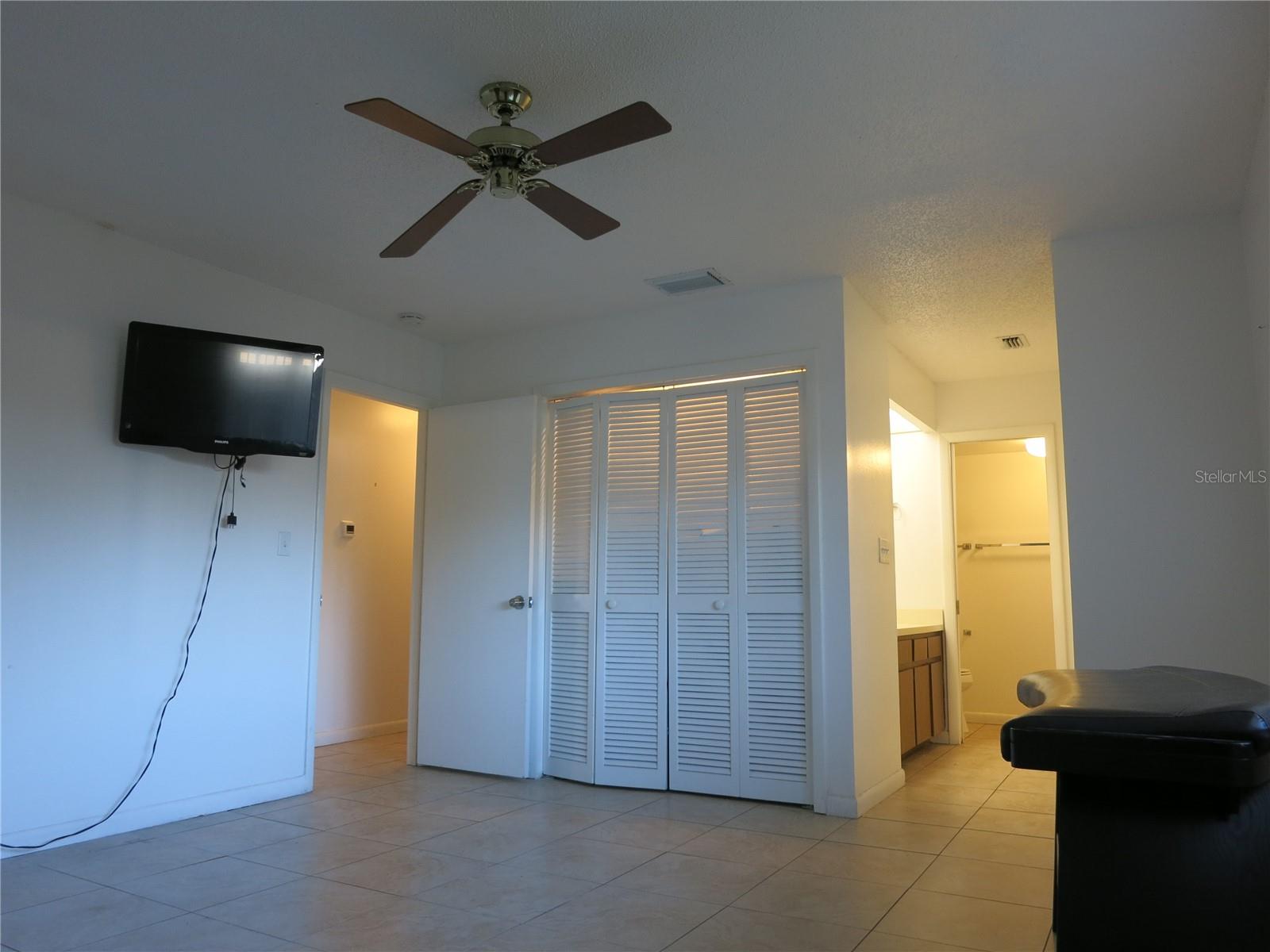 LAGO VISTA - Residential Lease