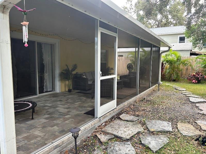 OAKLAND SUB 2 - Residential Lease