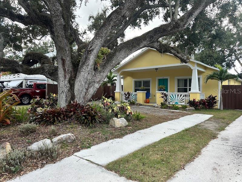 OAKLAND SUB 2 - Residential Lease