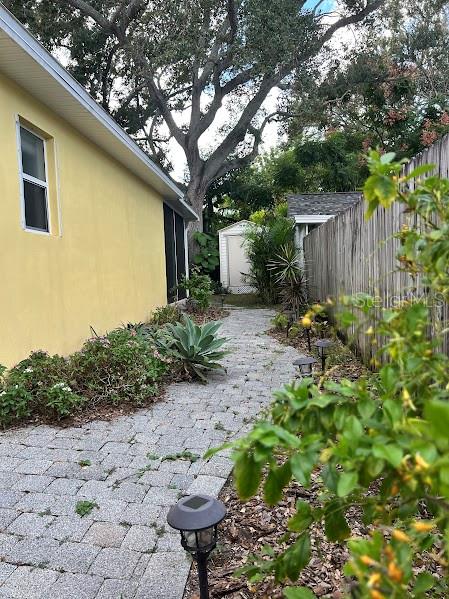 OAKLAND SUB 2 - Residential Lease