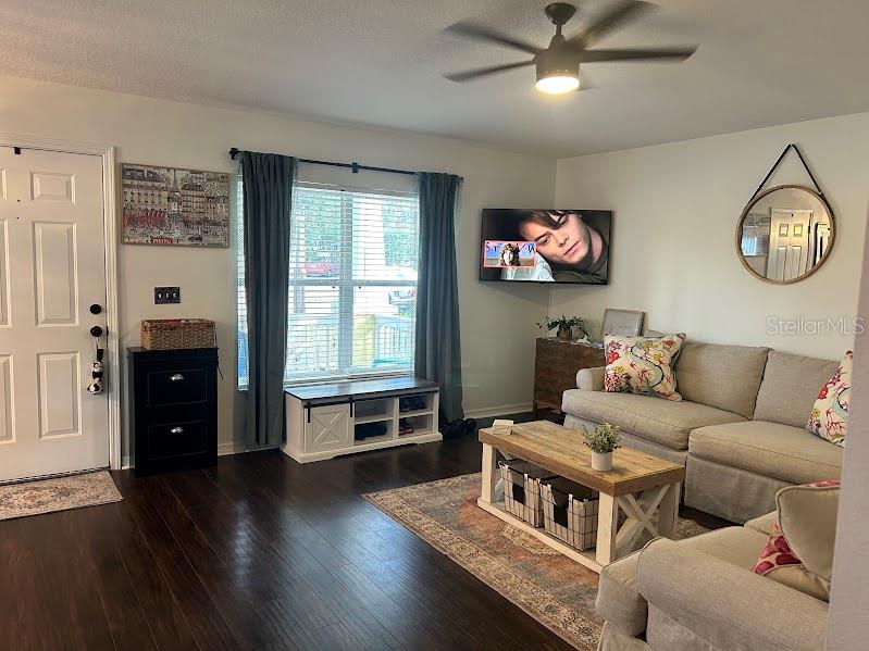 OAKLAND SUB 2 - Residential Lease