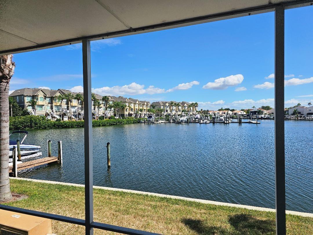 BAY POINTE CONDO - Residential