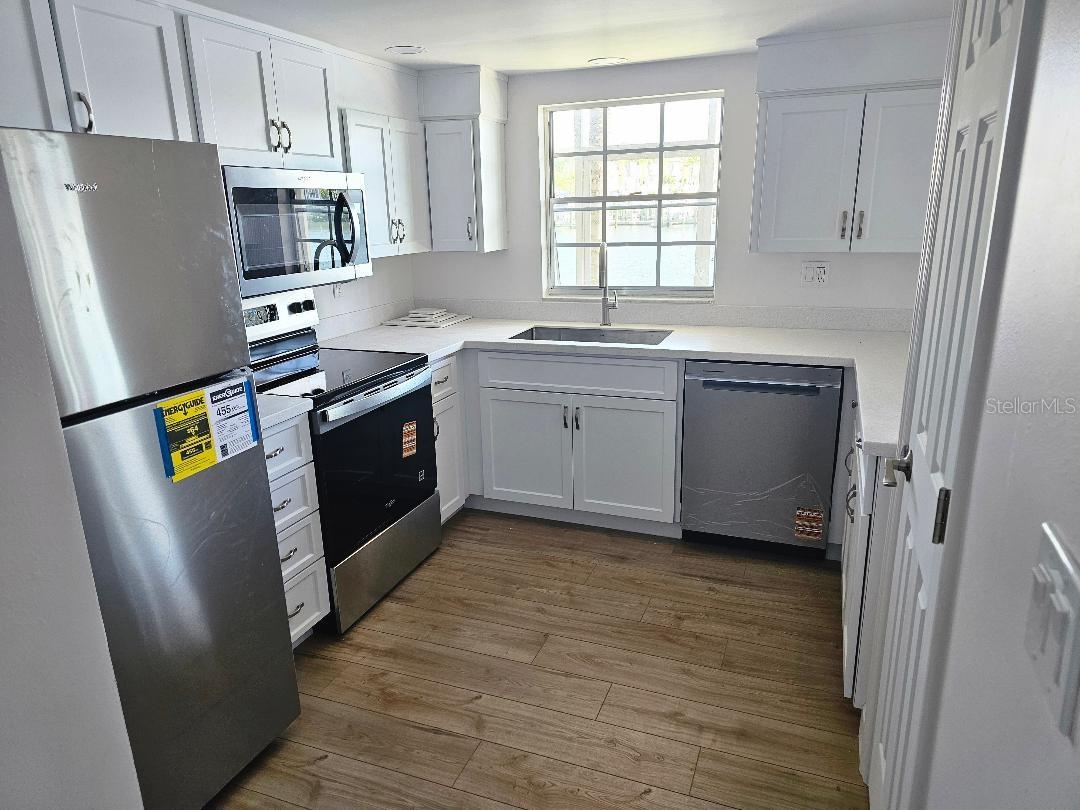 BAY POINTE CONDO - Residential