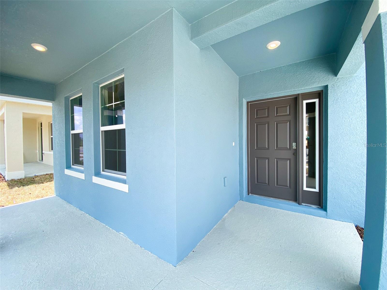 ASTONIA - Residential Lease