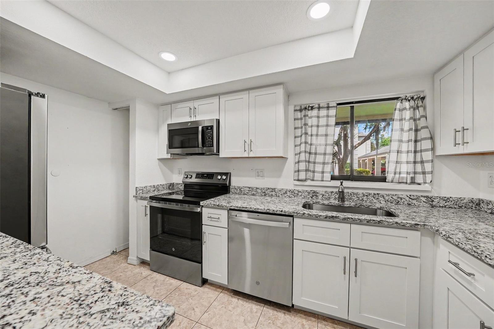 CARROLLWOOD VILL CHASE PH 8 - Residential