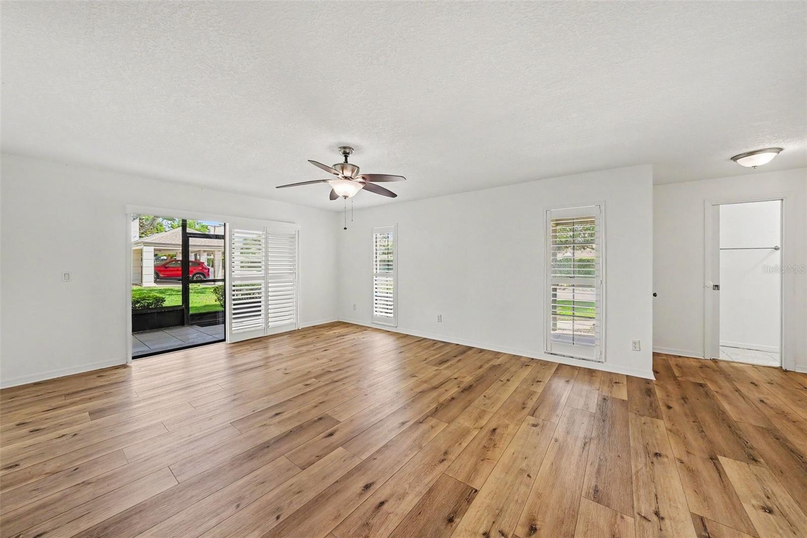 CARROLLWOOD VILL CHASE PH 8 - Residential