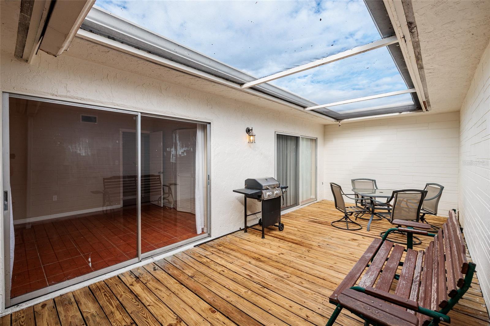 SPRINGWOOD VILLAS - Residential