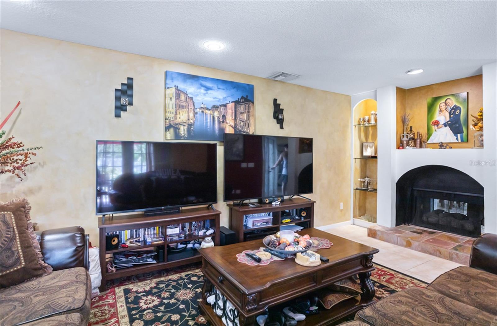 VISTA DEL RIO - Residential