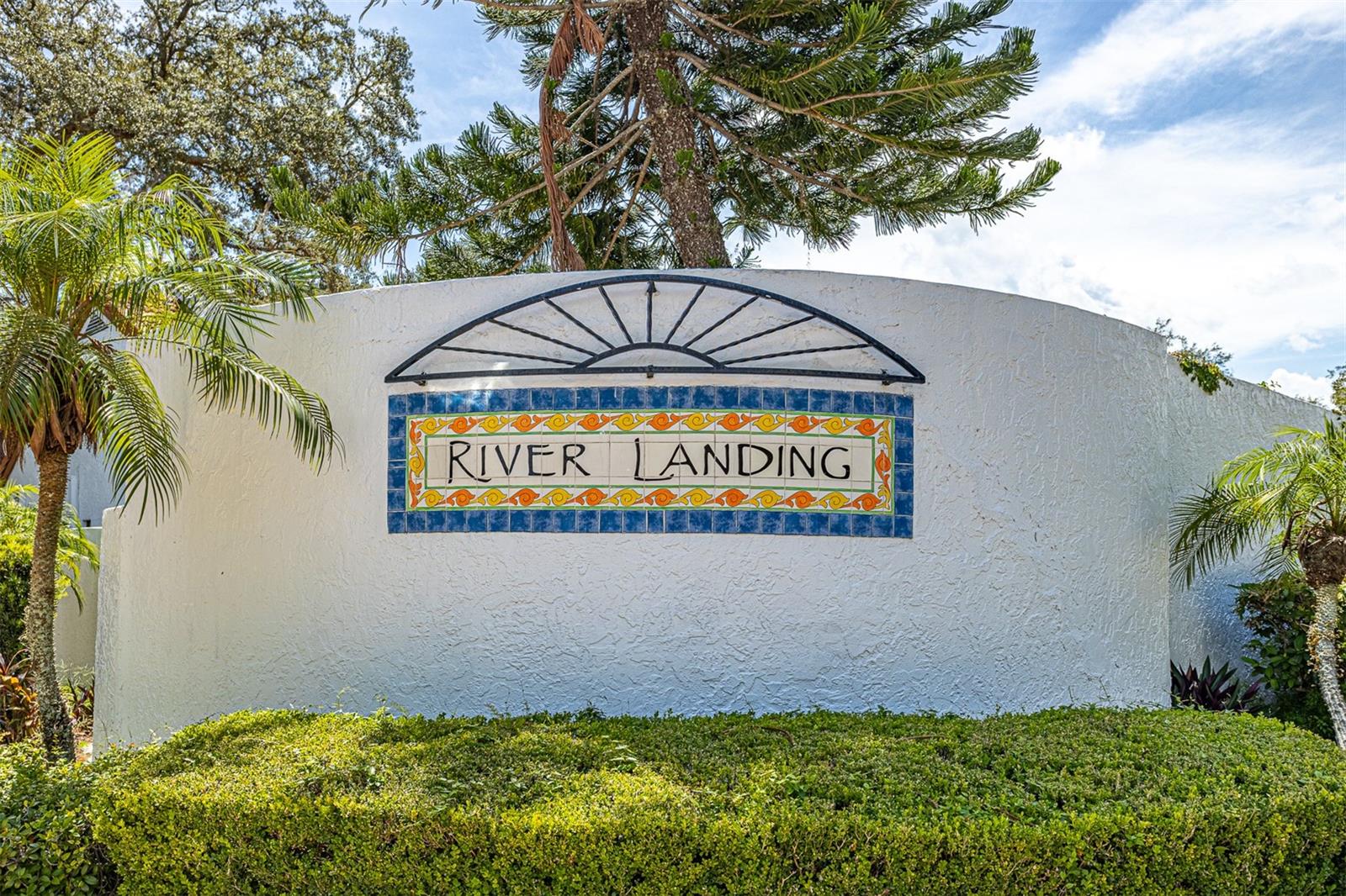 VISTA DEL RIO - Residential