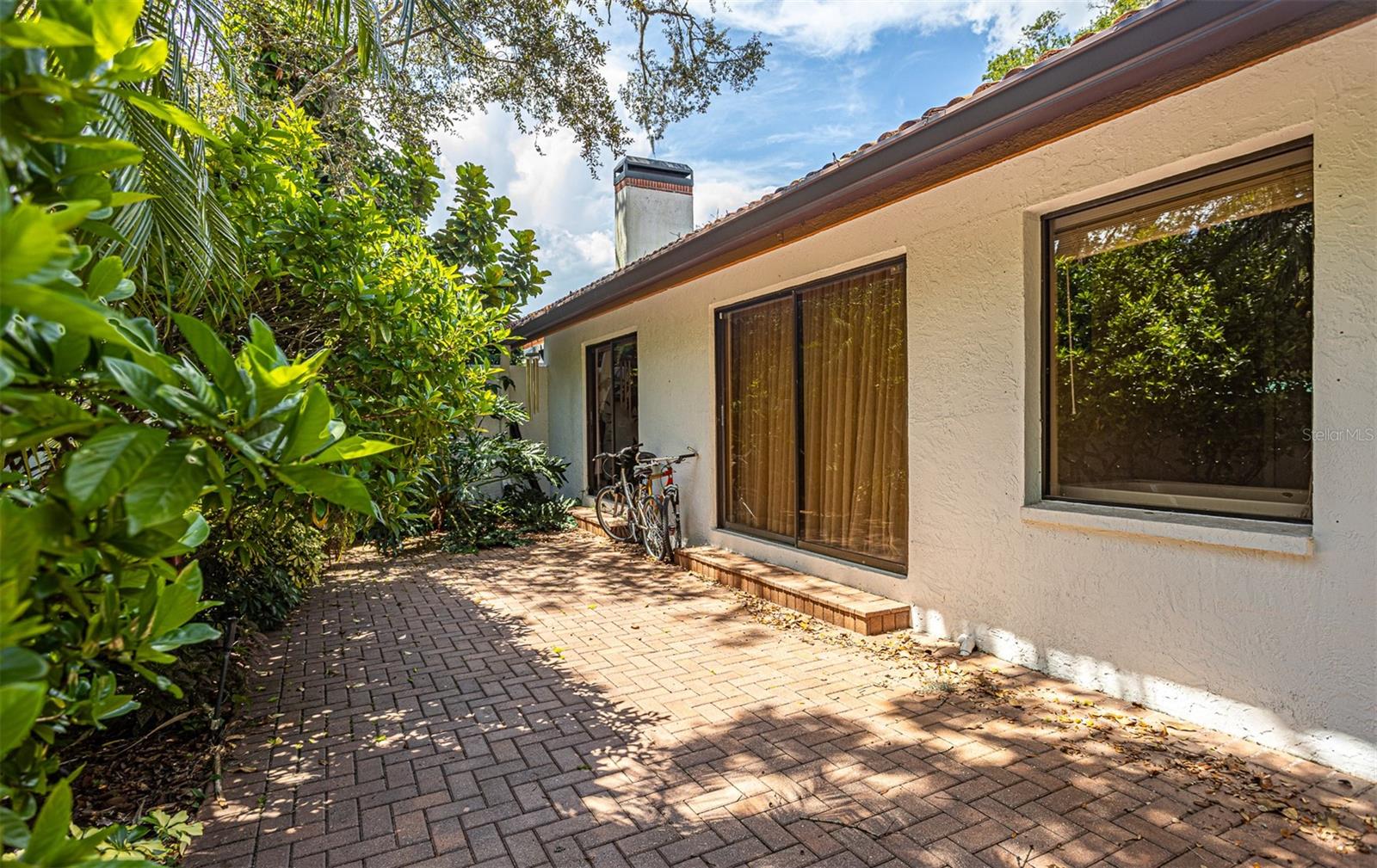 VISTA DEL RIO - Residential