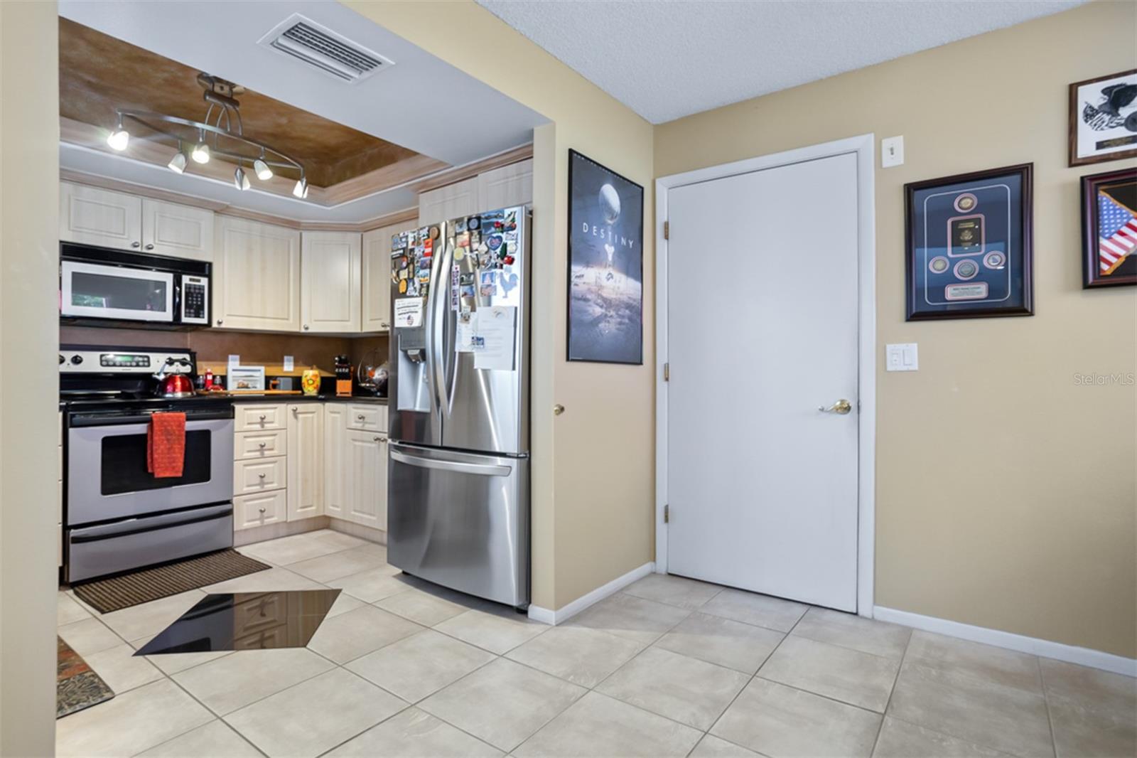 VISTA DEL RIO - Residential