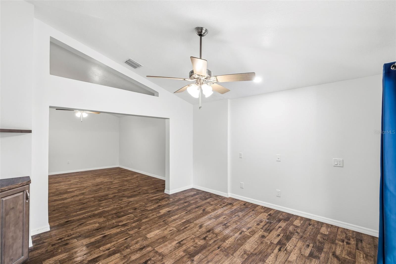 BRISTOL PARK - Residential