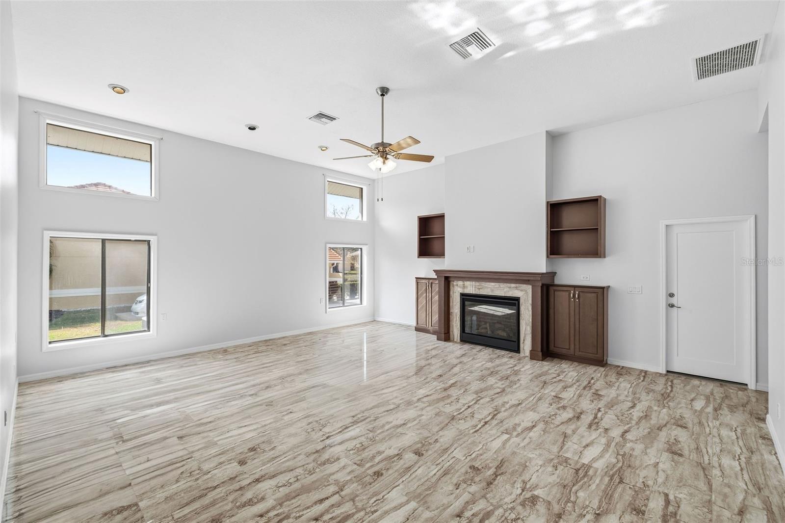 BRISTOL PARK - Residential