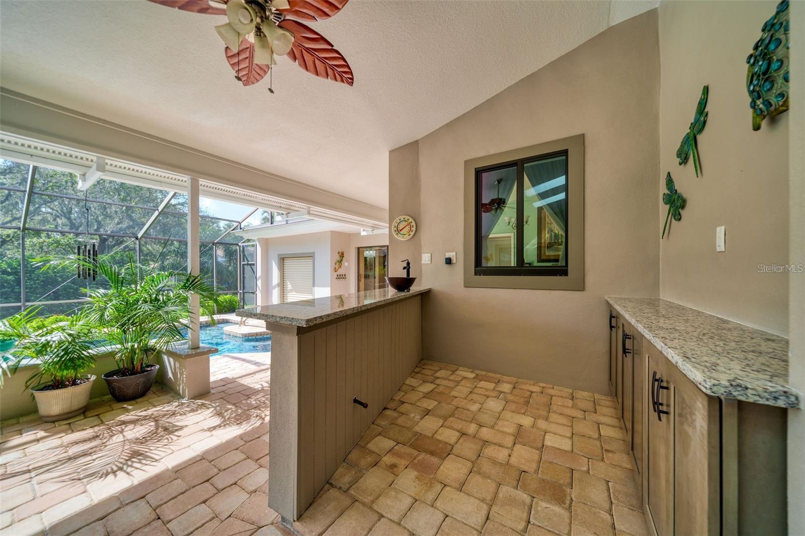 BRISTOL PARK - Residential