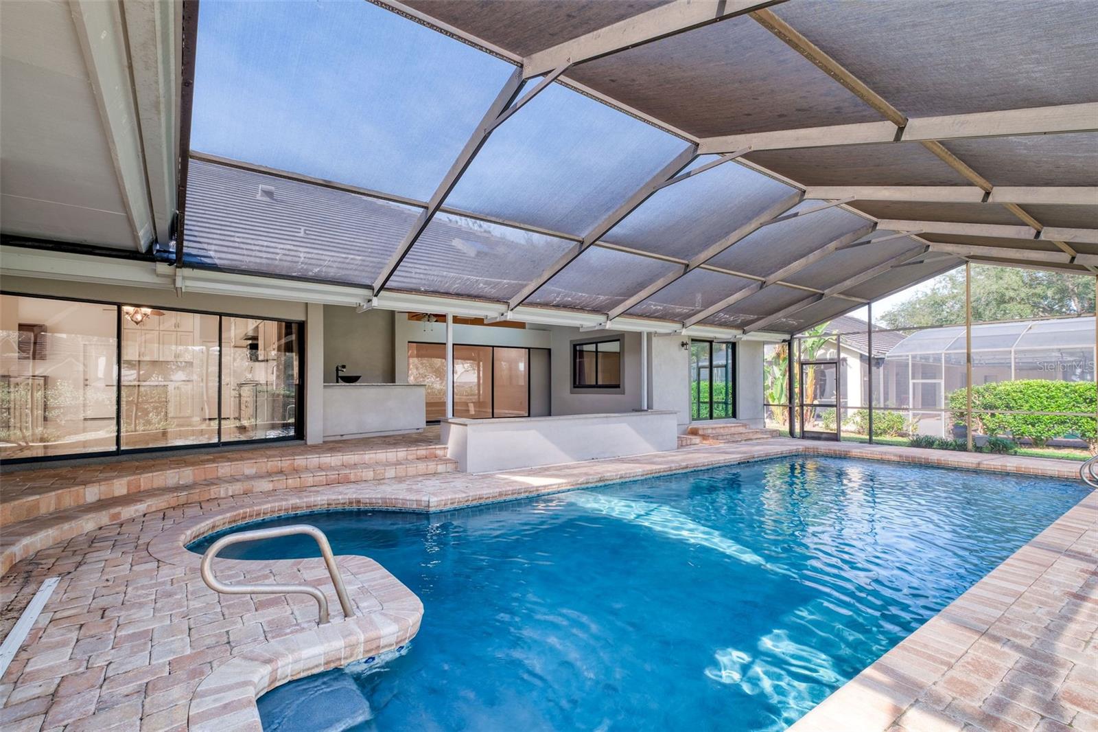 BRISTOL PARK - Residential