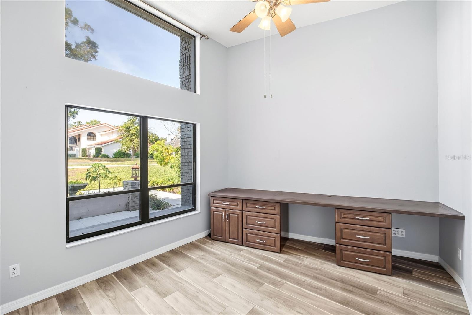 BRISTOL PARK - Residential