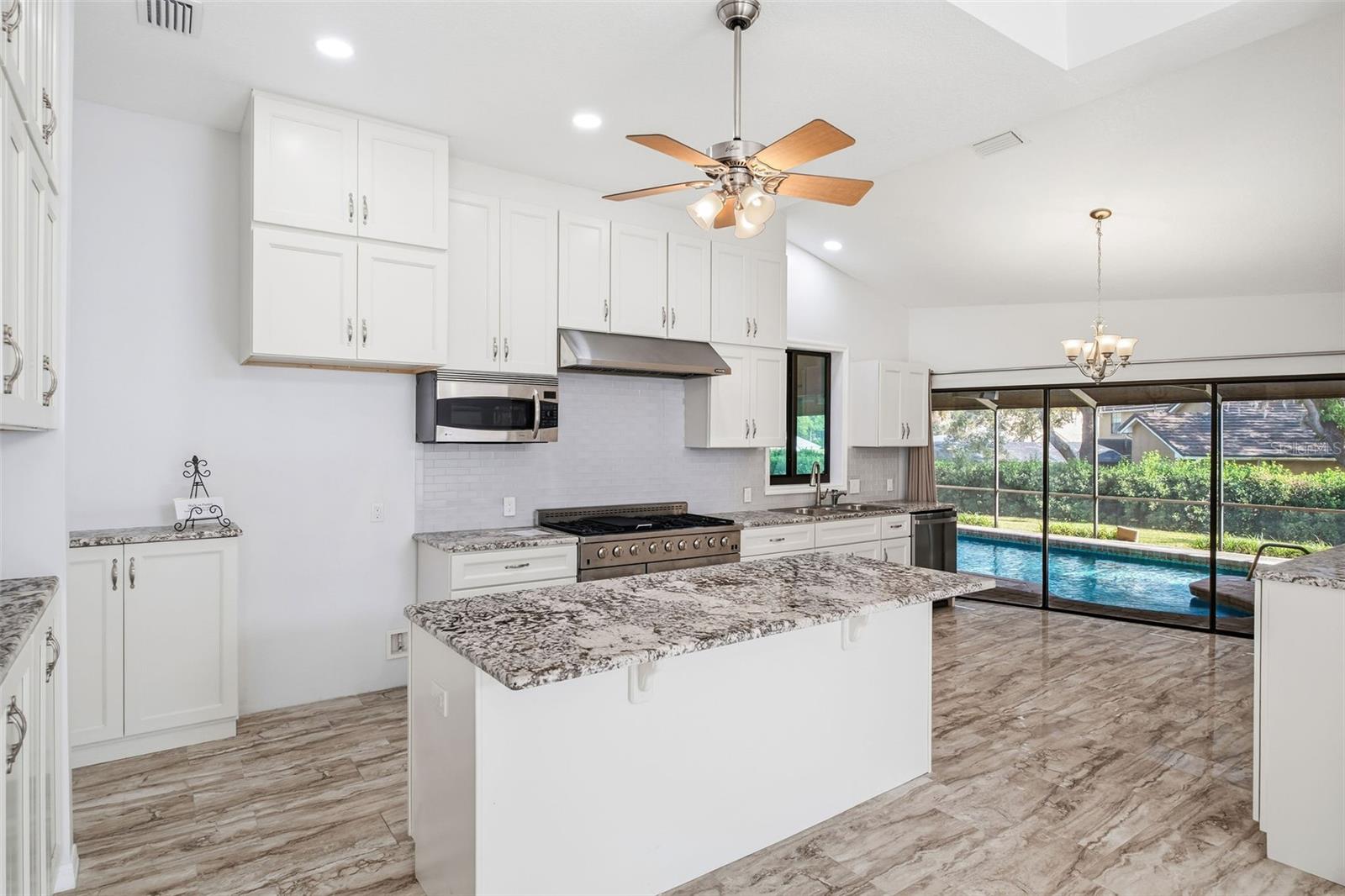 365 N SPAULDING COVE