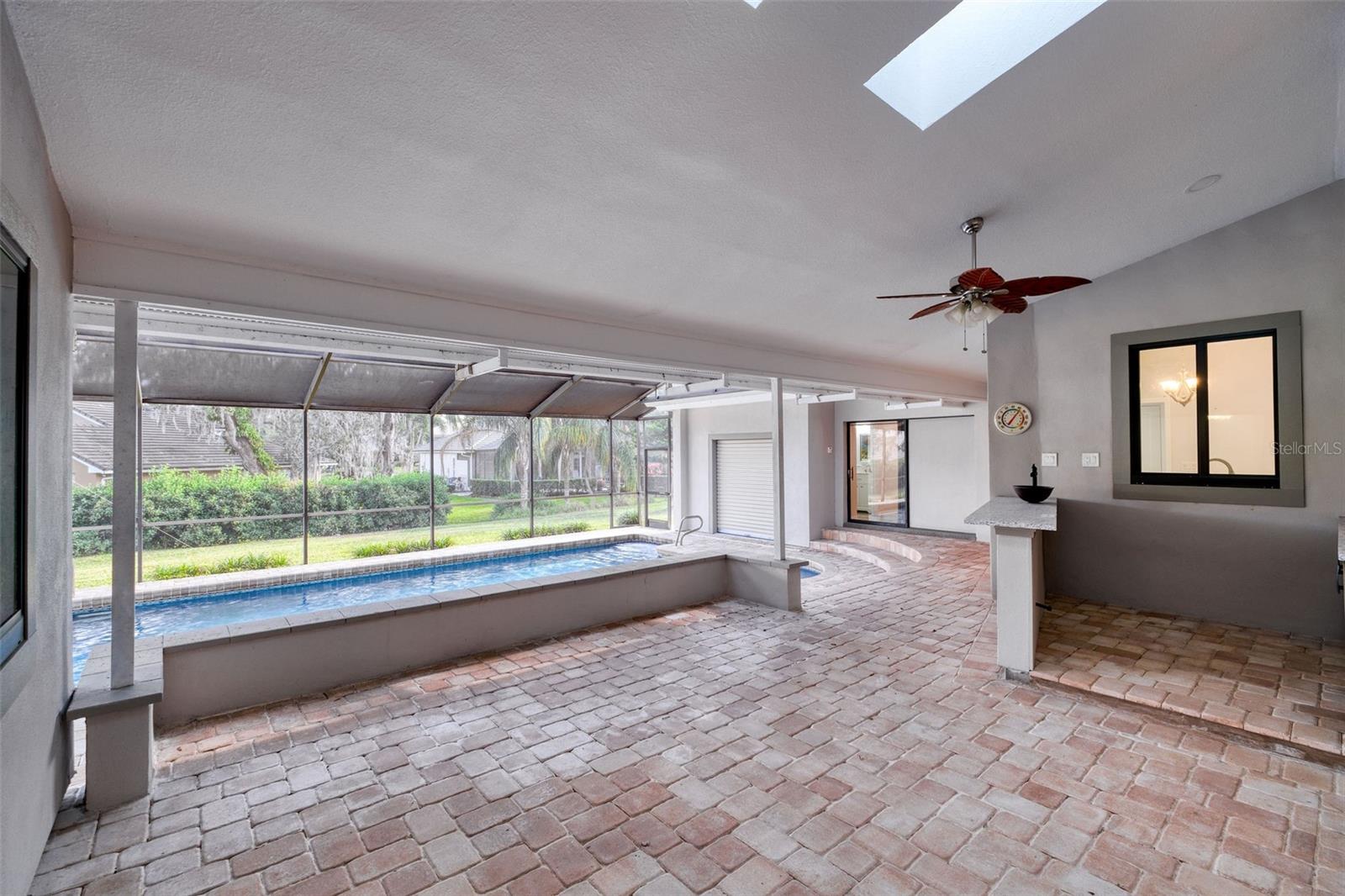 BRISTOL PARK - Residential