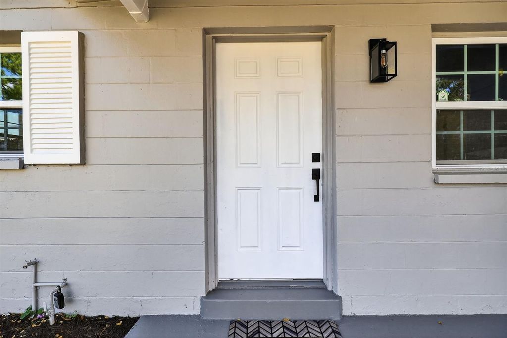 Photo of 5340 96th Terrace N, Pinellas Park, FL 33782 (MLS # O6390311)