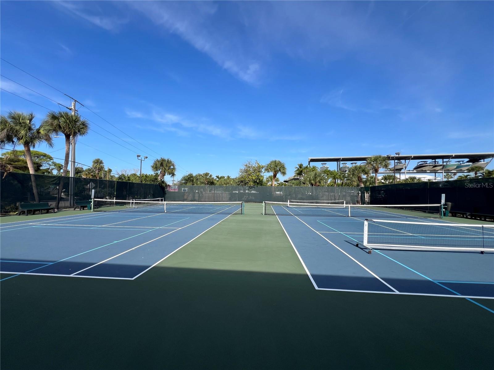 SUNRISE COVE SEC 2 - Residential