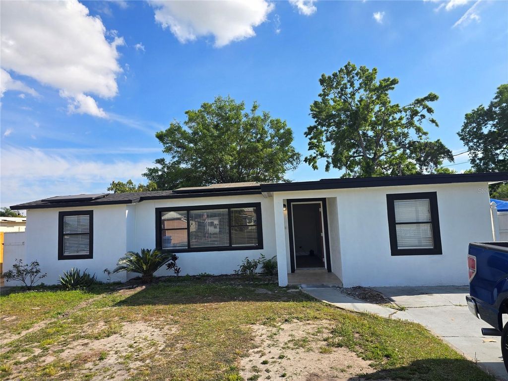 Photo of 2538 W Hiawatha Street, Tampa, FL 33614 (MLS # TB8492721)