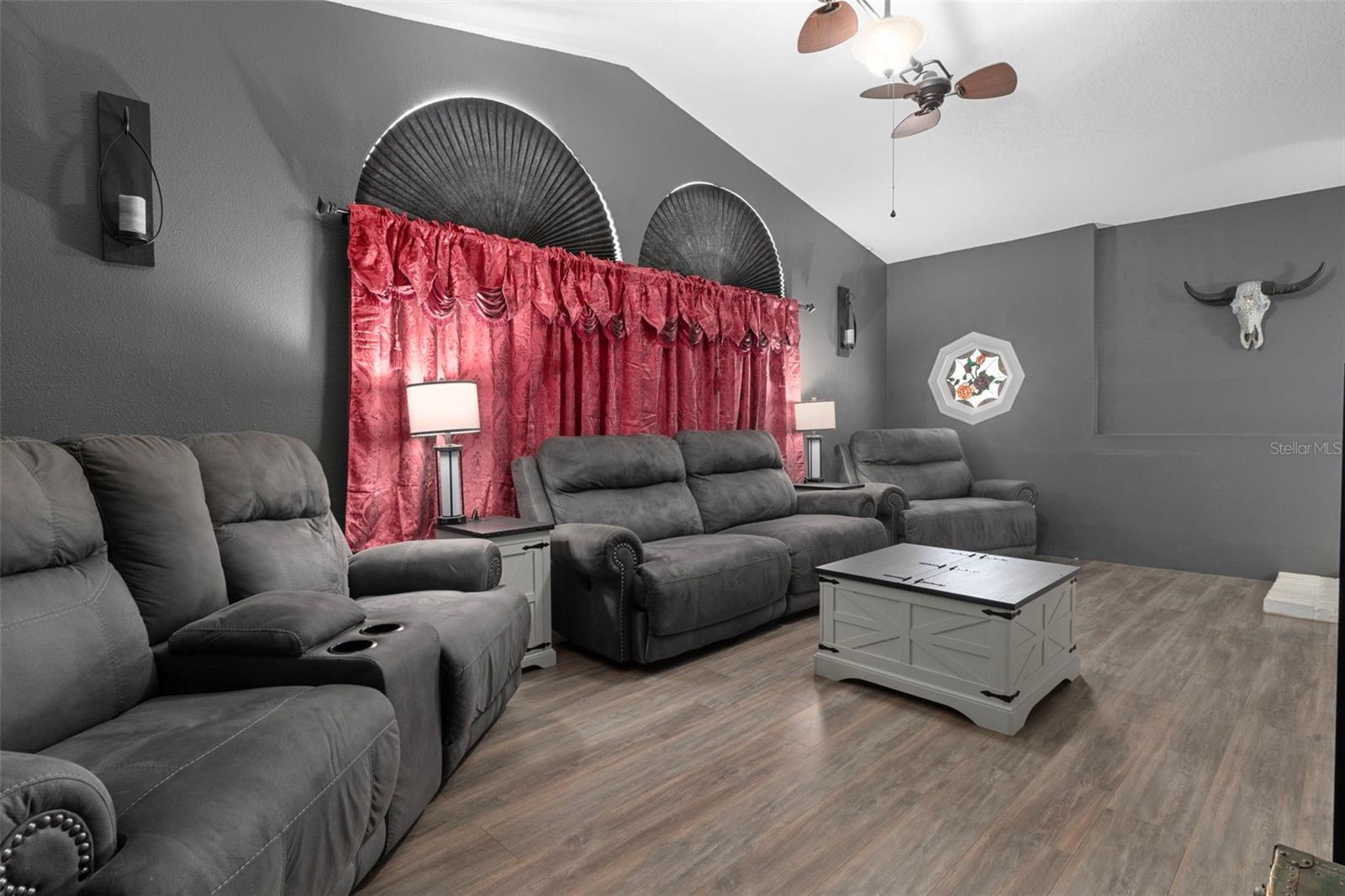 SPRING HILL - Residential