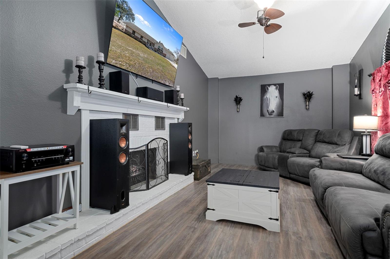 SPRING HILL - Residential