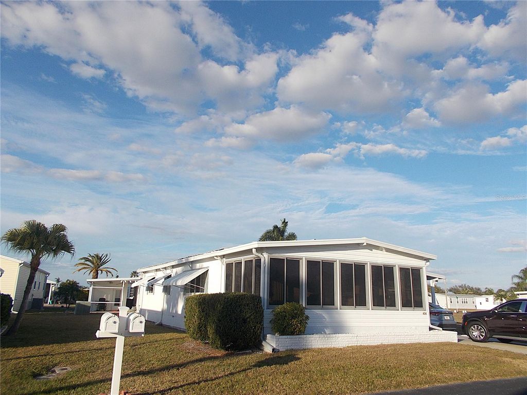 Photo of 434 Spruce Avenue, Venice, FL 34285 (MLS # N6142556)