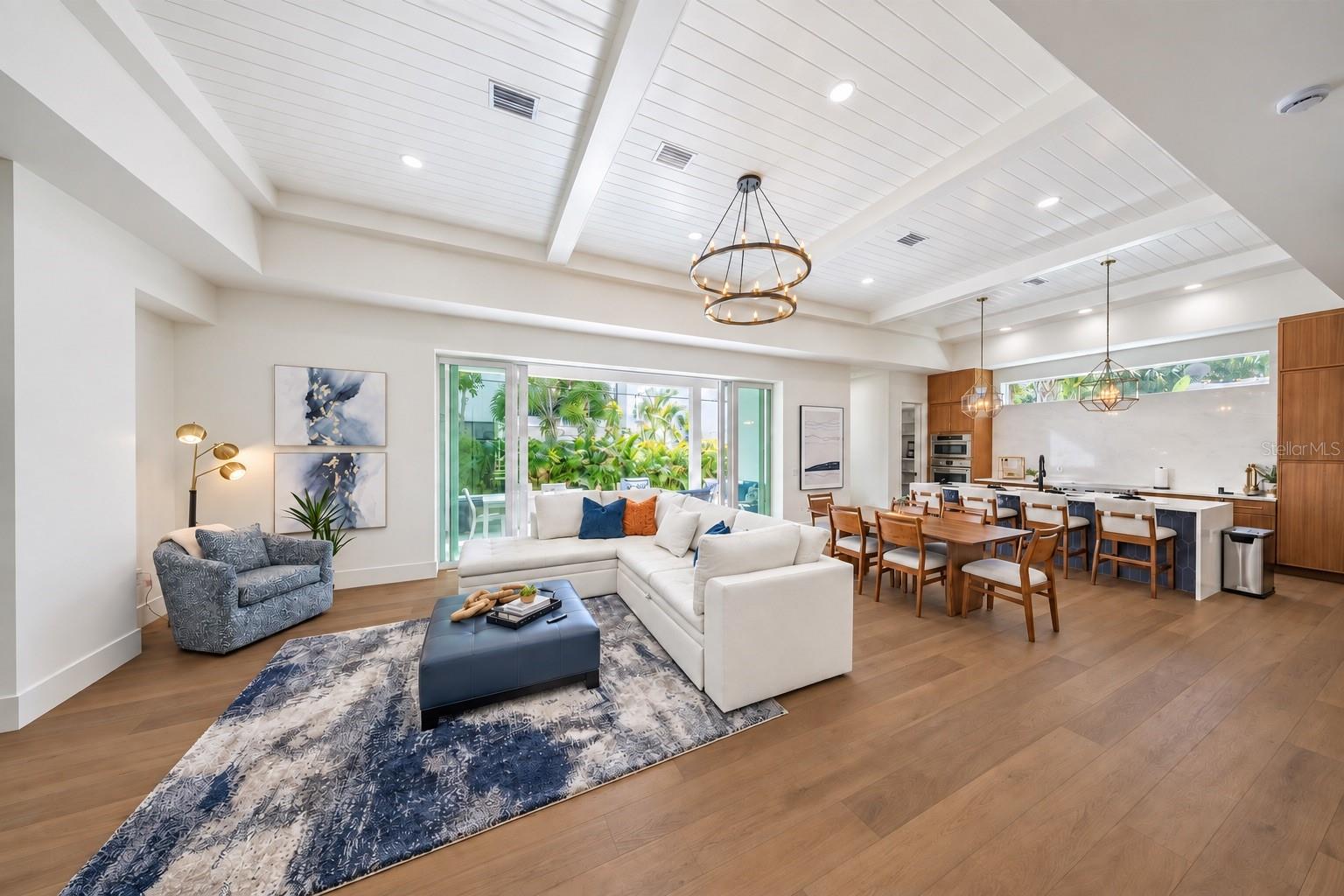 2420 FLOYD STREET, SARASOTA, FL, 34239 2 2420 FLOYD STREET