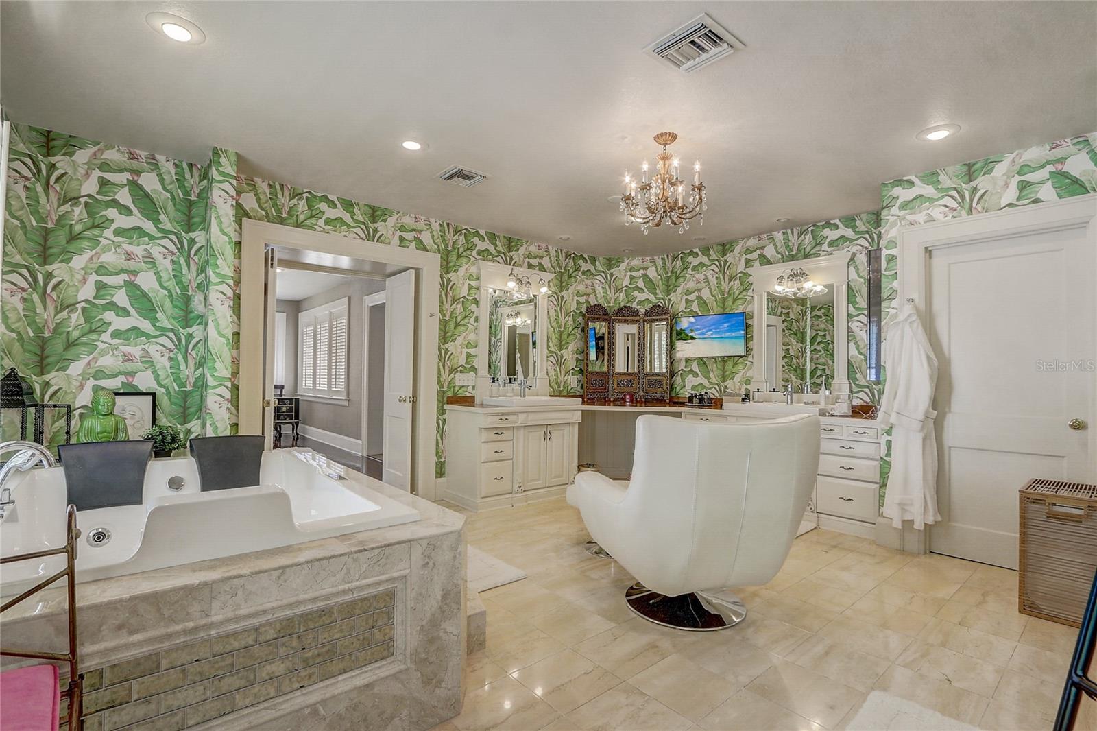 EDGEWATER HEIGHTS - Residential