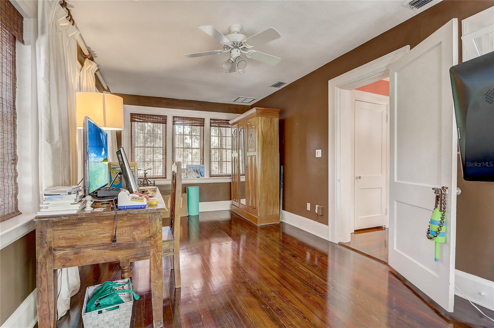 EDGEWATER HEIGHTS - Residential