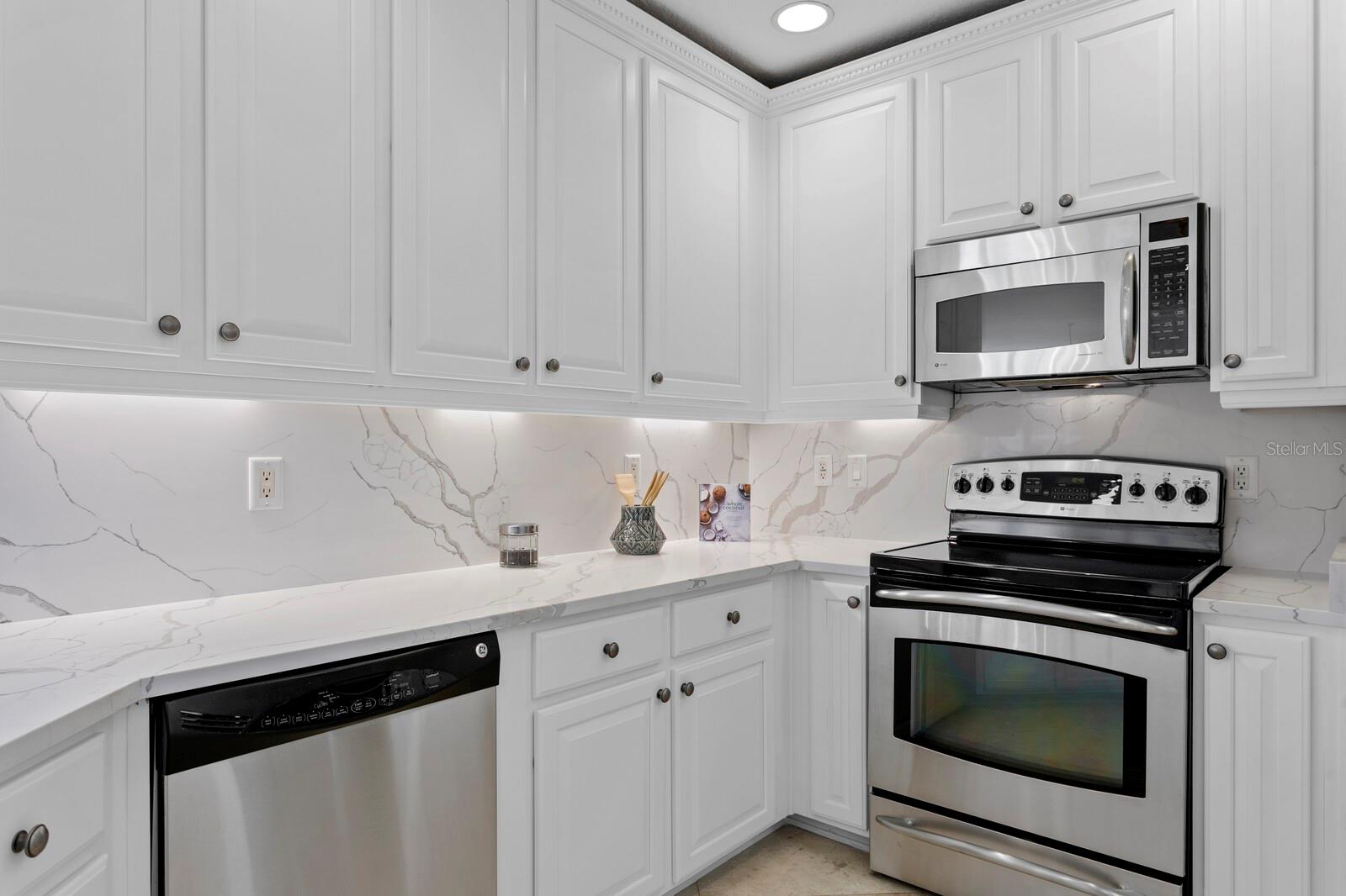 TOWERS OF CHANNELSIDE CONDOMIN - Residential