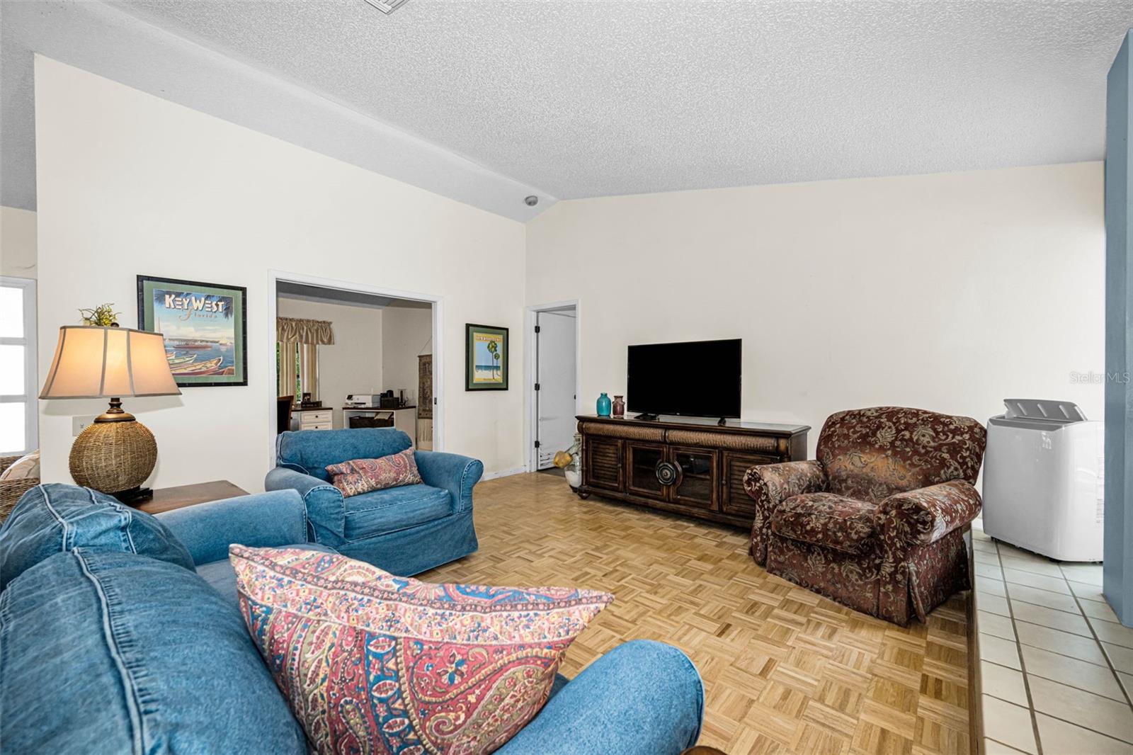 3114 SUMMERVALE DRIVE