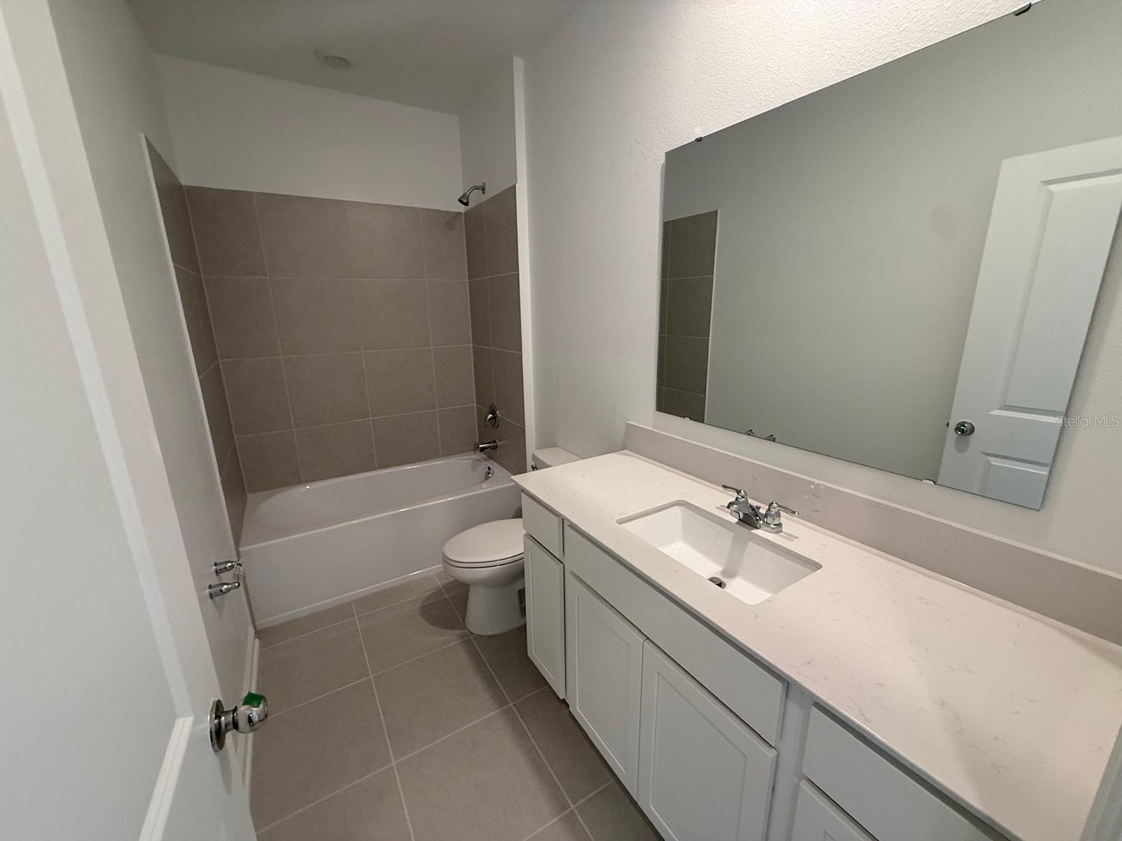 WELLNESS RIDGE 25 TH - Residential Lease