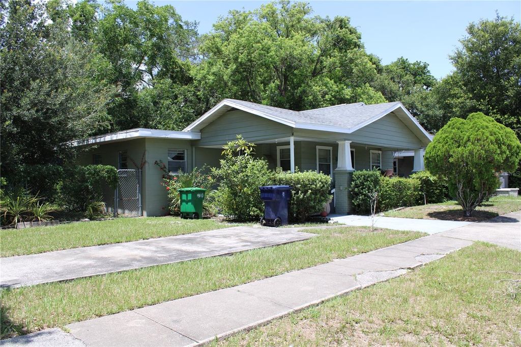 Photo of 3504 E 24th Avenue, Tampa, FL 33605 (MLS # TB8481076)