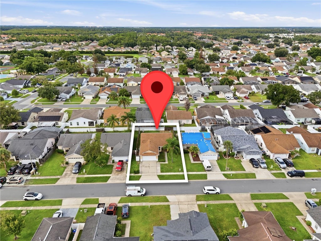 Photo of 4609 Cheyenne Point Trail, Kissimmee, FL 34746 (MLS # S5157339)