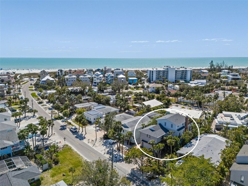 Photo of 5512 Avenida Del Mare, Sarasota, FL 34242 (MLS # A4671246)