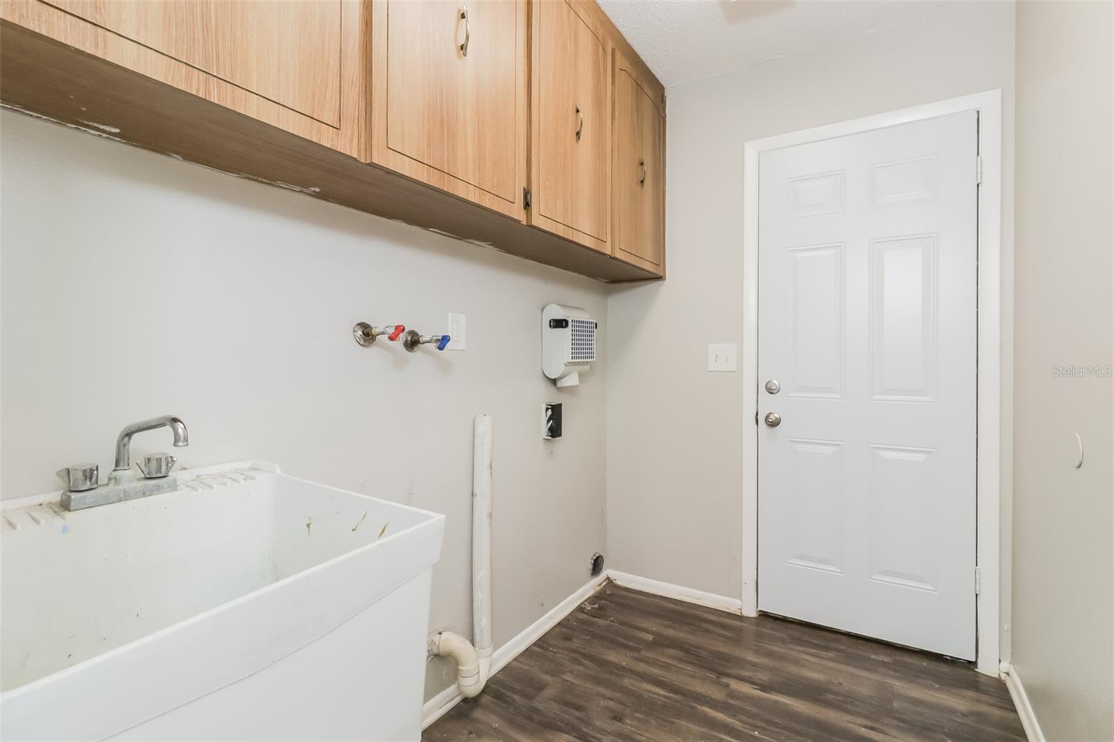 HOLIDAY LAKES WEST - Residential