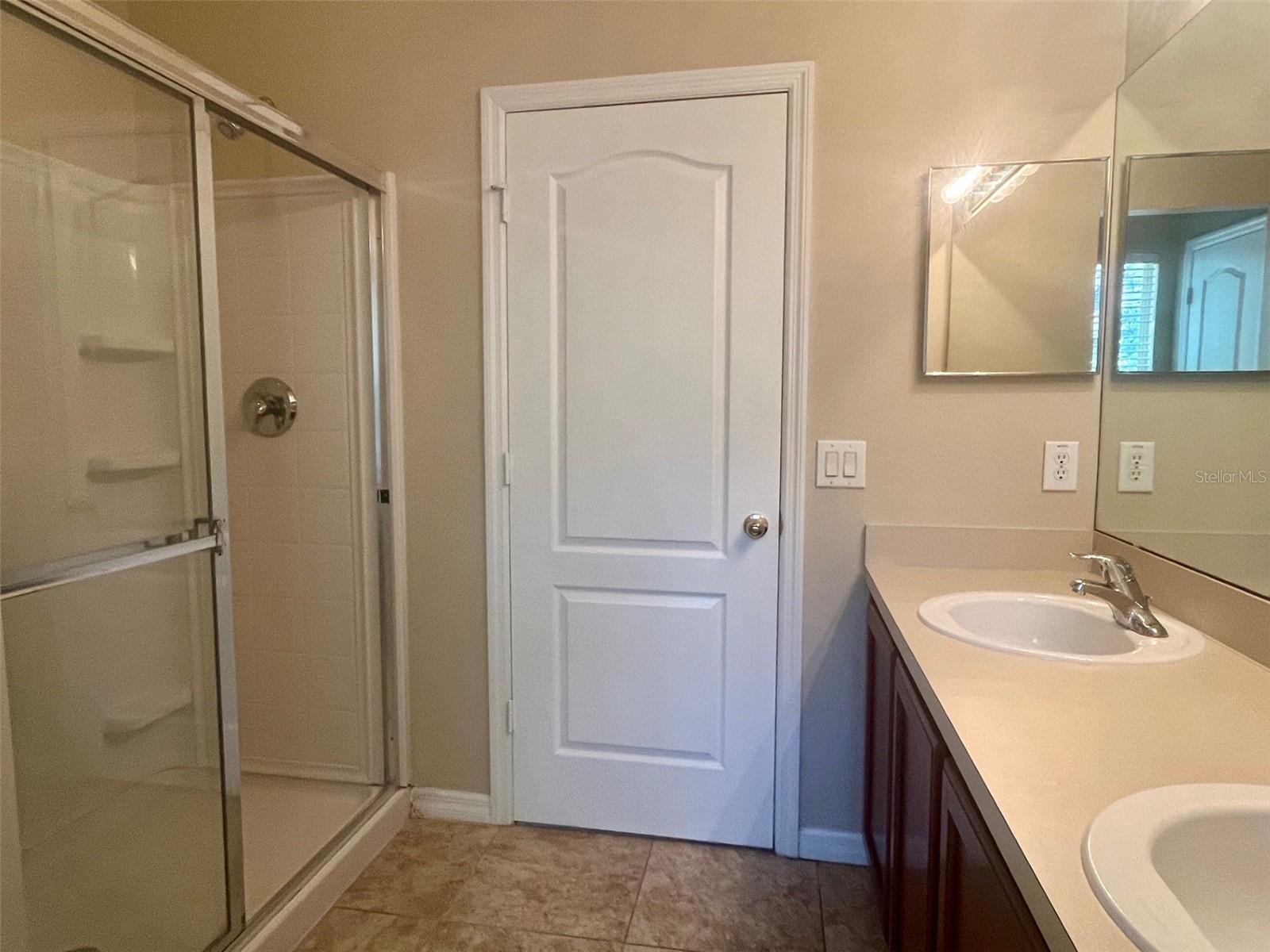 OVERLOOK/PARKSIDE CONDO - Residential Lease