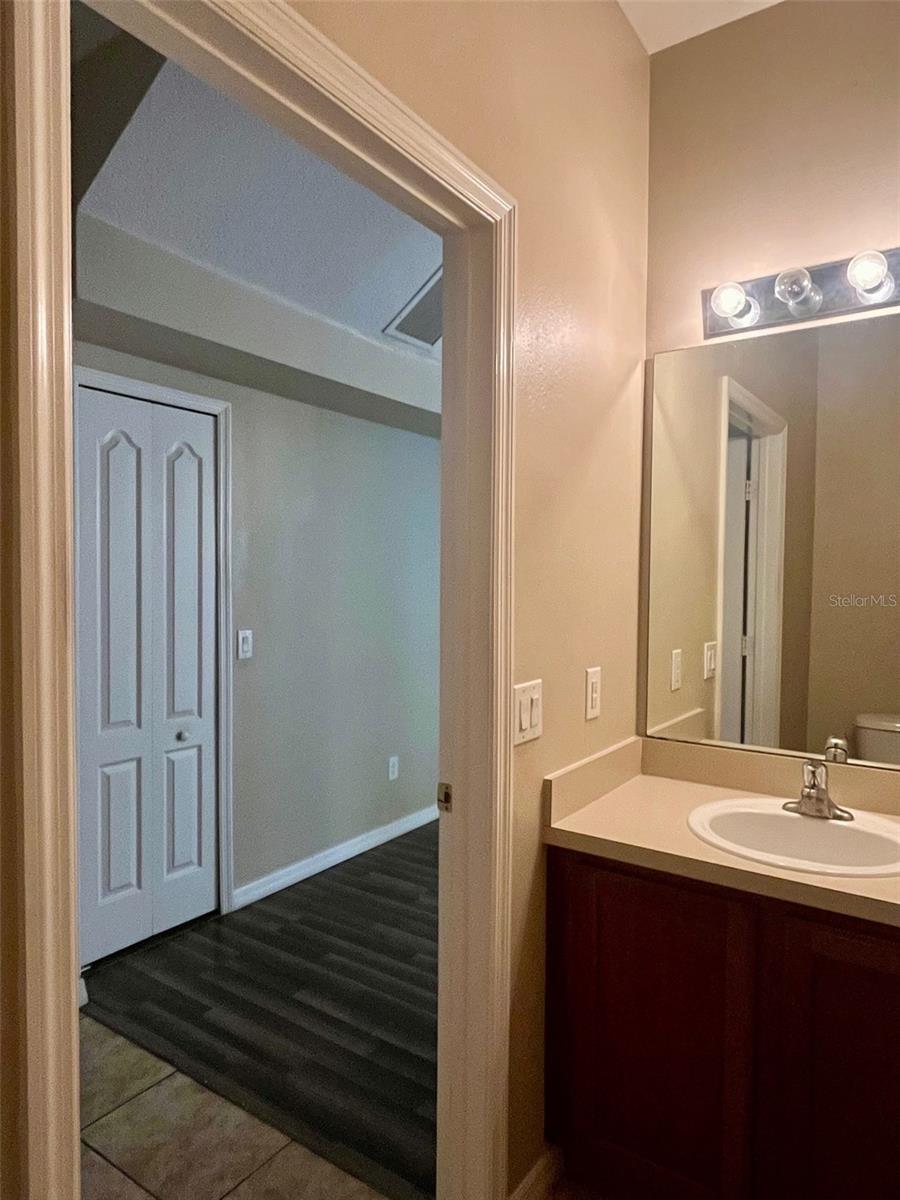 OVERLOOK/PARKSIDE CONDO - Residential Lease