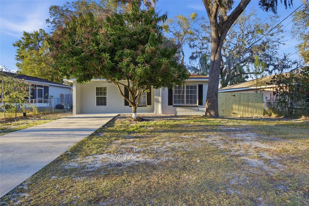 Photo of 1812 E 99th Avenue, Tampa, FL 33612 (MLS # TB8471711)