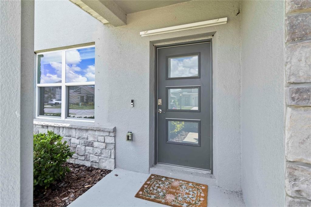 Photo of 17209 Barnwood Place, Bradenton, FL 34211 (MLS # A4656200)