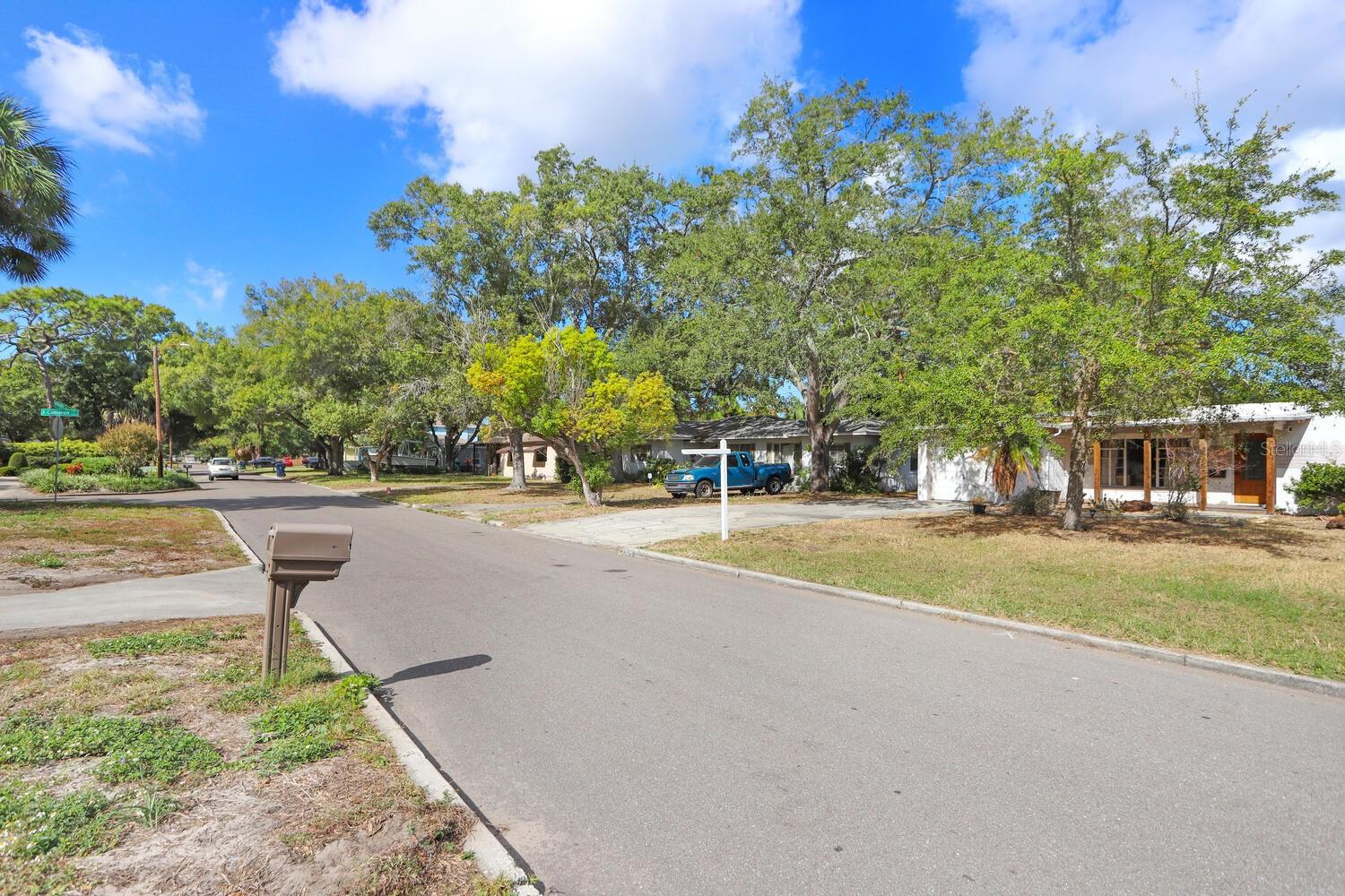 MANHATTAN MANOR REV - Land