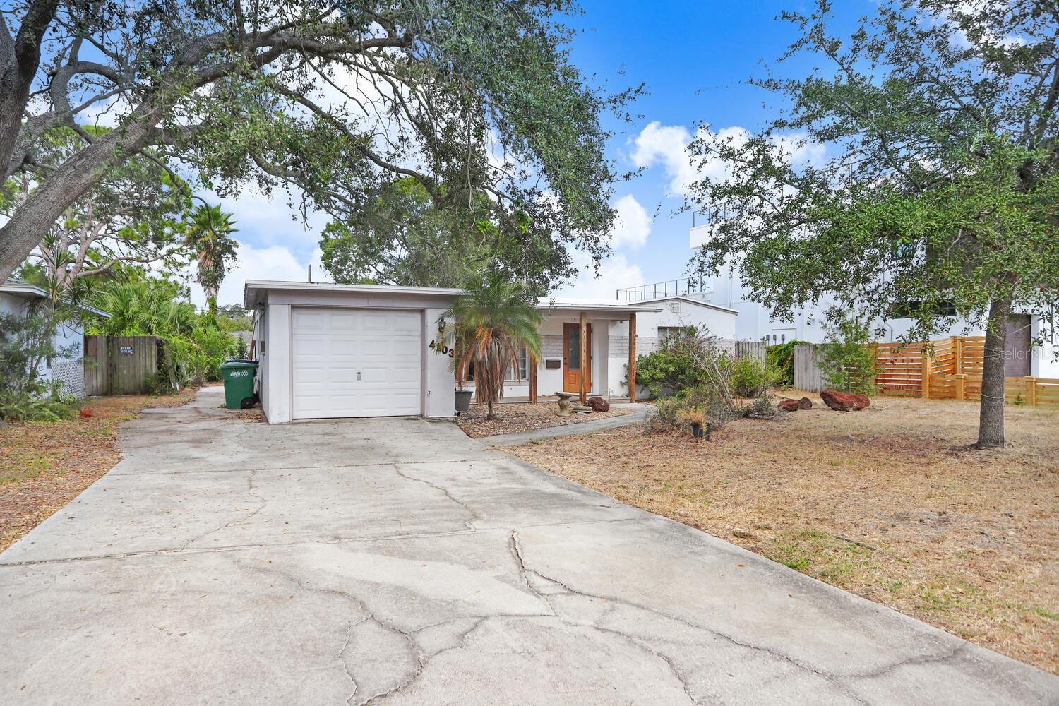 MANHATTAN MANOR REV - Land