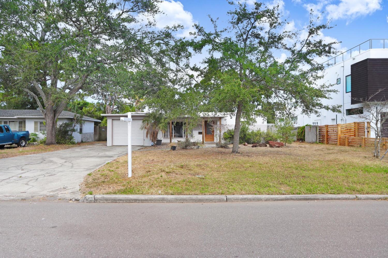 MANHATTAN MANOR REV - Land