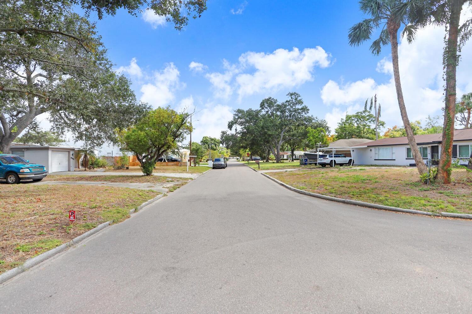 MANHATTAN MANOR REV - Land